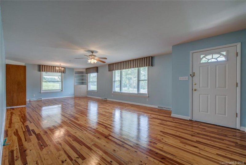 Property image 4 at 209 Peachtree Street, Belmont, NC 28012