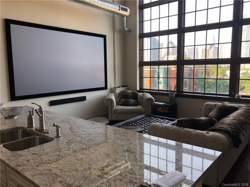 Property image 3 at 715 Graham Street, Charlotte, NC 28202