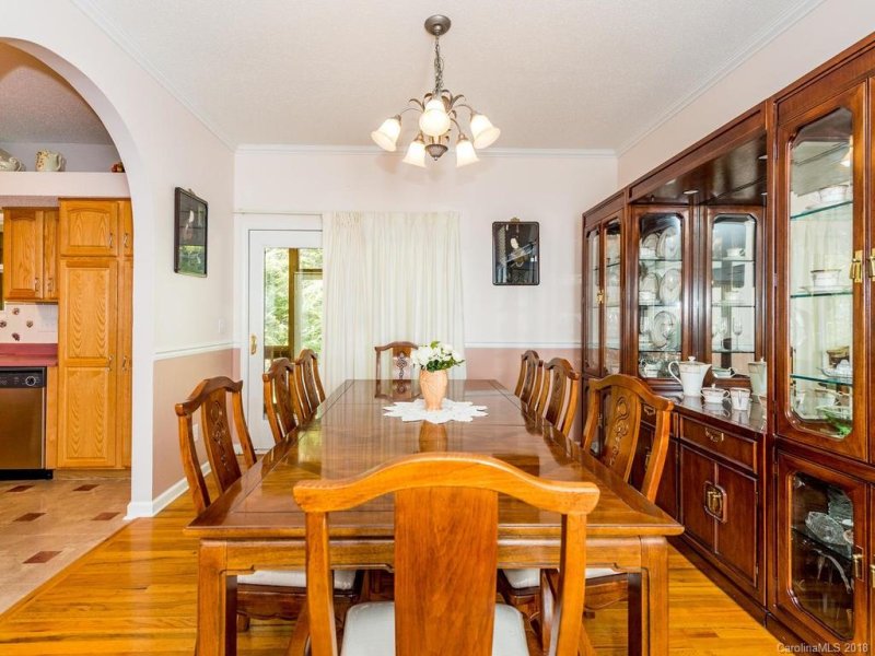 Property image 5 at 228 Sean Way, Hendersonville, NC 28792