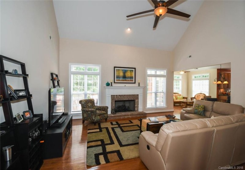 Property image 5 at 5313 Poplar Knoll Drive, Matthews, NC 28105