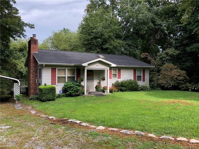 Property image 2 at 212 Rugby Forest Lane, Hendersonville, NC 28791