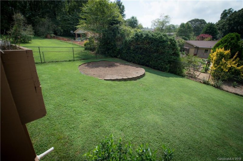 Property image 4 at 205 Knox Street, Statesville, NC 28677