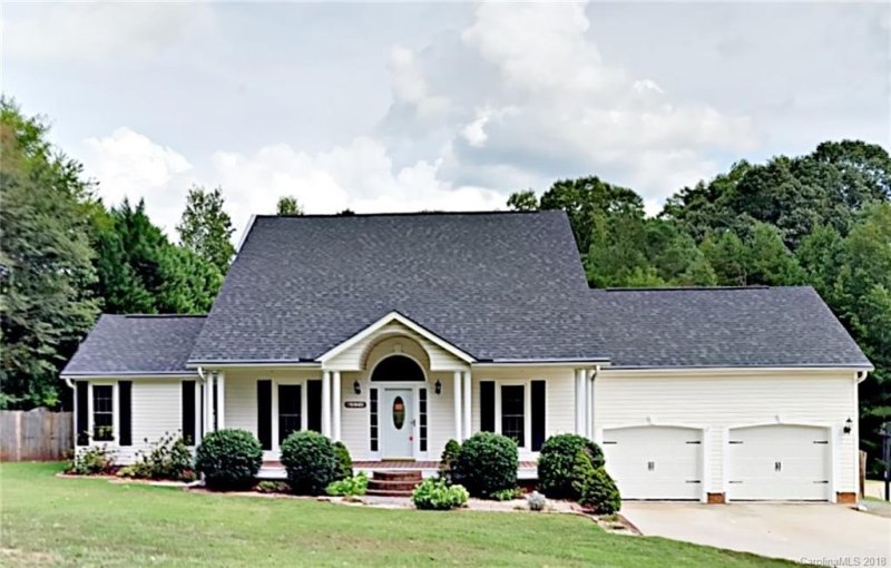 826 Tranquil Knoll Lane