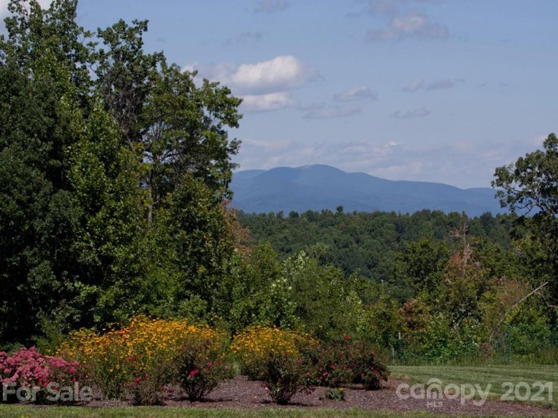 Property image 3 at 256 Monarch Road, Hendersonville, NC 28739