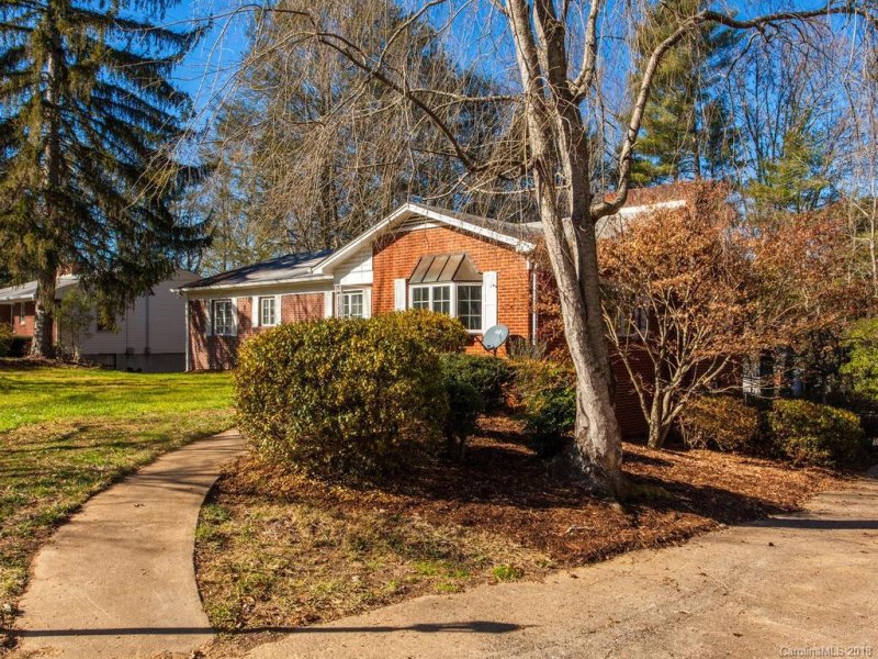 Property image 4 at 12 Forestdale Drive, Asheville, NC 28803