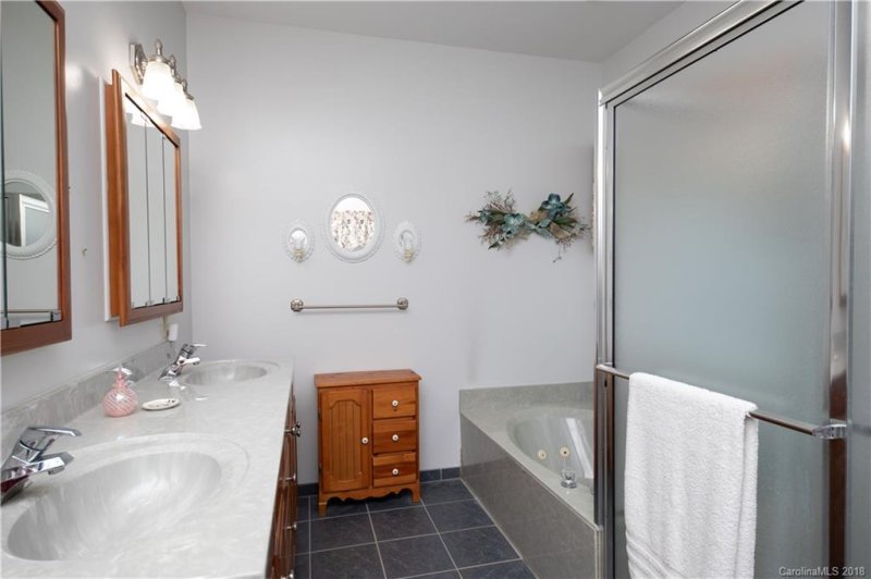 Property image 5 at 931 Silver Charm Lane, York, SC 29745
