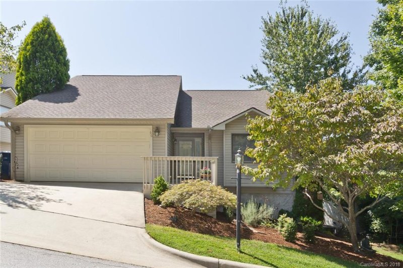 Property image 3 at 66 Park Avenue, Asheville, NC 28803