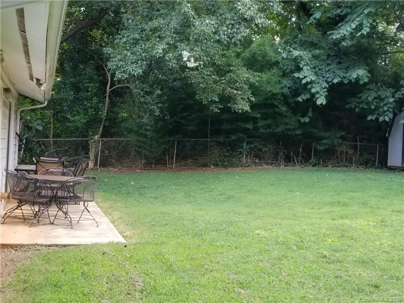 Property image 5 at 3939 Amerigo Street, Charlotte, NC 28208