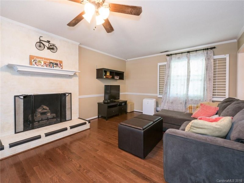 Property image 2 at 2622 Bayberry Court, Gastonia, NC 28056