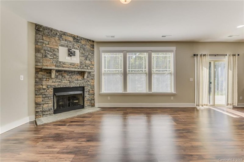 Property image 2 at 10132 Michael Crossing Drive, Charlotte, NC 28213