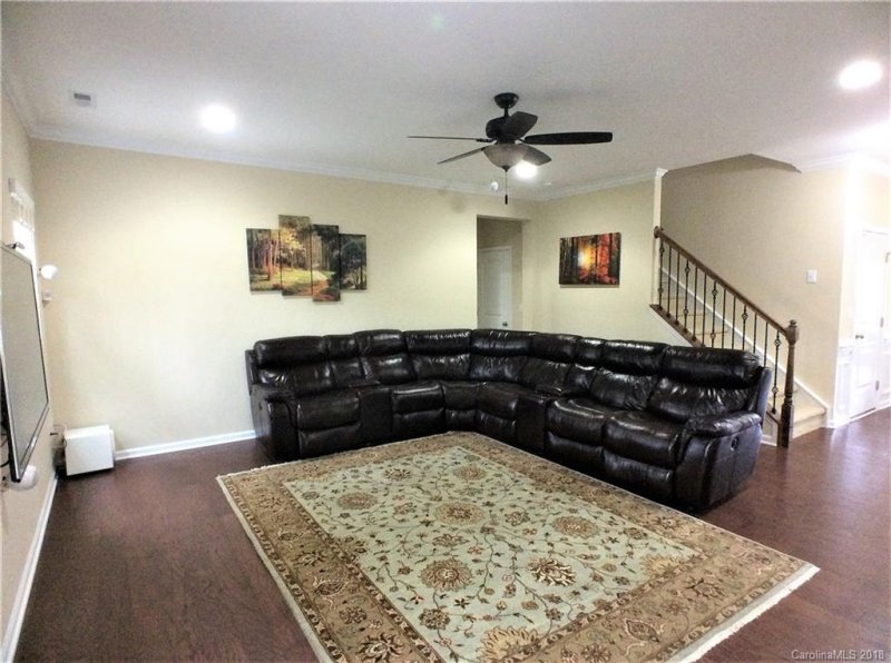 Property image 2 at 5329 Poplar Knoll Drive, Matthews, NC 28105