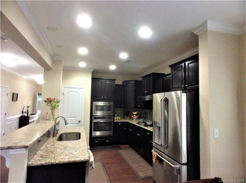 Property image 5 at 5329 Poplar Knoll Drive, Matthews, NC 28105