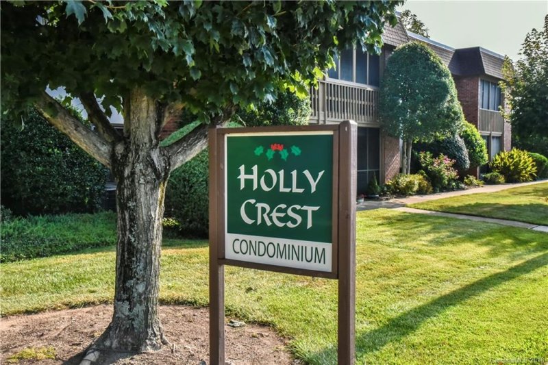 Property image 3 at 427 6th Avenue, Hendersonville, NC 28792