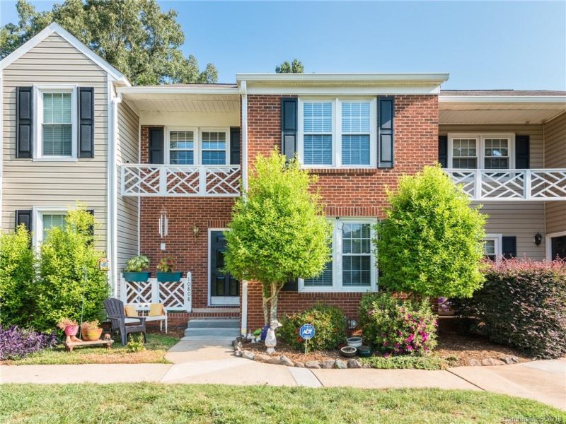 10808 Winterbourne Court