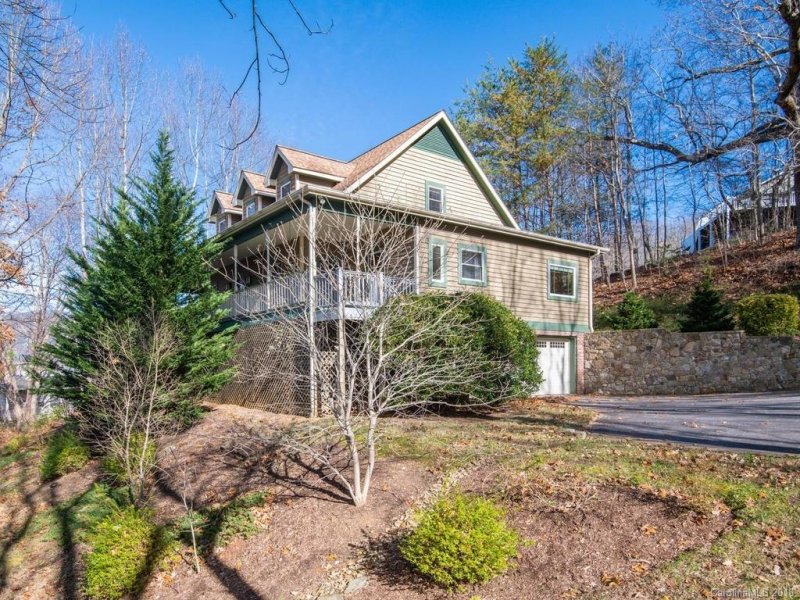 Property image 3 at 112 Stonecrest Drive, Asheville, NC 28803