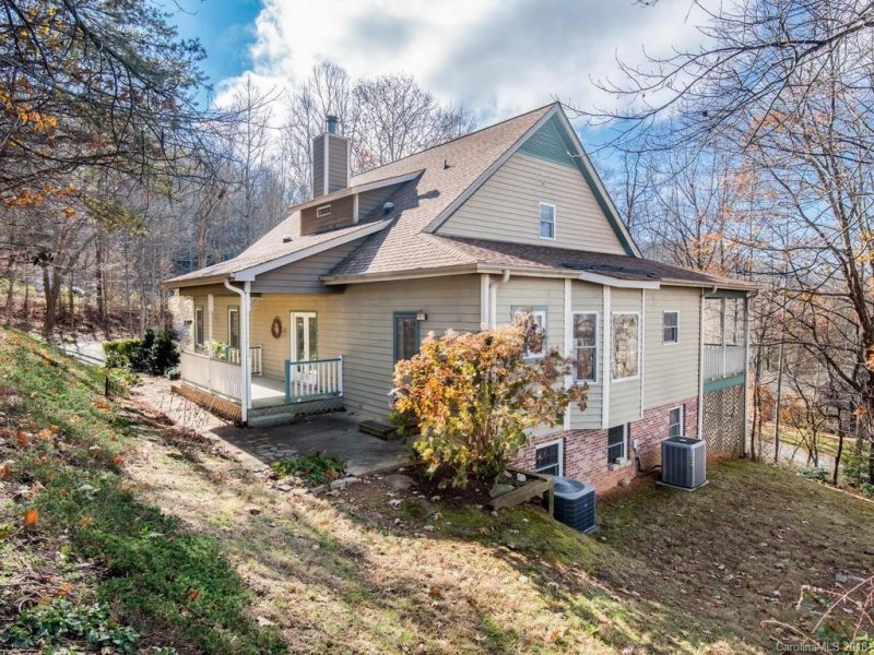 Property image 4 at 112 Stonecrest Drive, Asheville, NC 28803