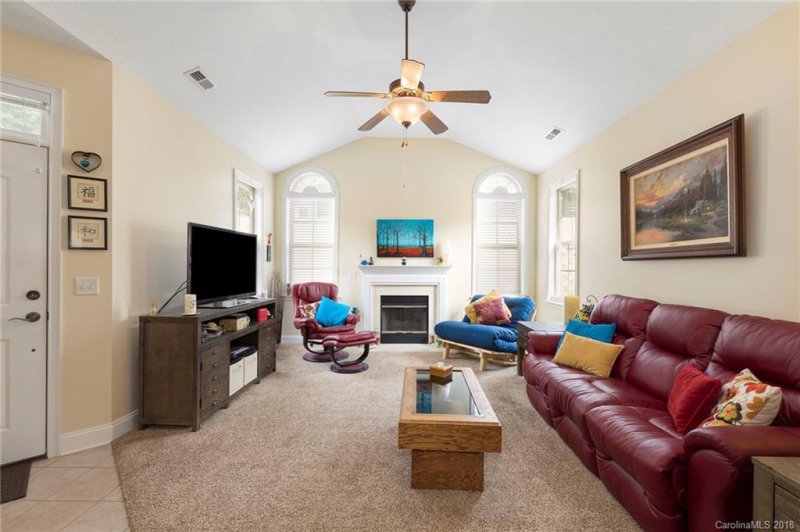 Property image 4 at 53 Outlook Circle, Swannanoa, NC 28778