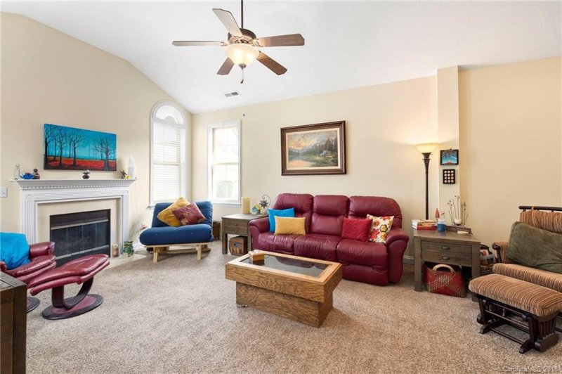 Property image 5 at 53 Outlook Circle, Swannanoa, NC 28778