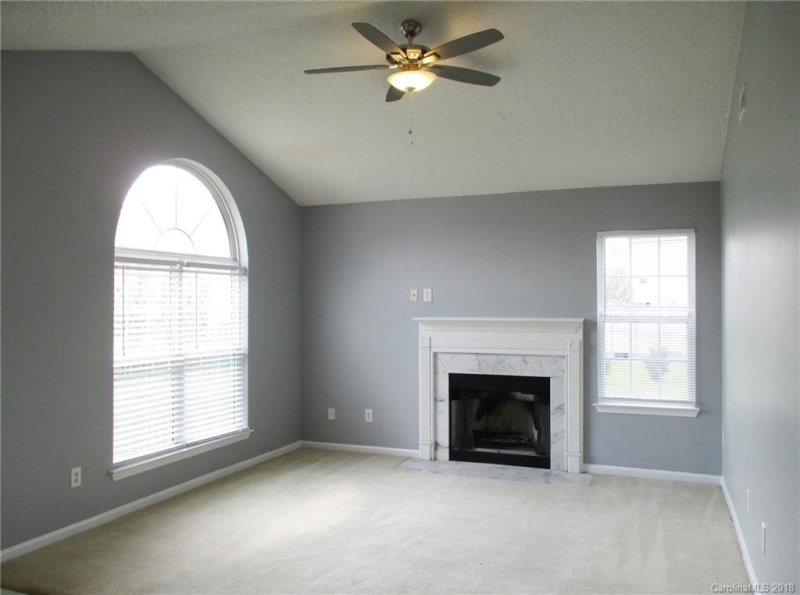 Property image 2 at 6922 Pepper Ann Lane, Charlotte, NC 28216