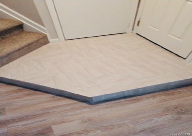 Property image 2 at 8107 Circle Tree Lane, Charlotte, NC 28277