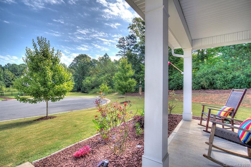Property image 3 at 2084 Lakebridge Drive, Fort Mill, SC 29715