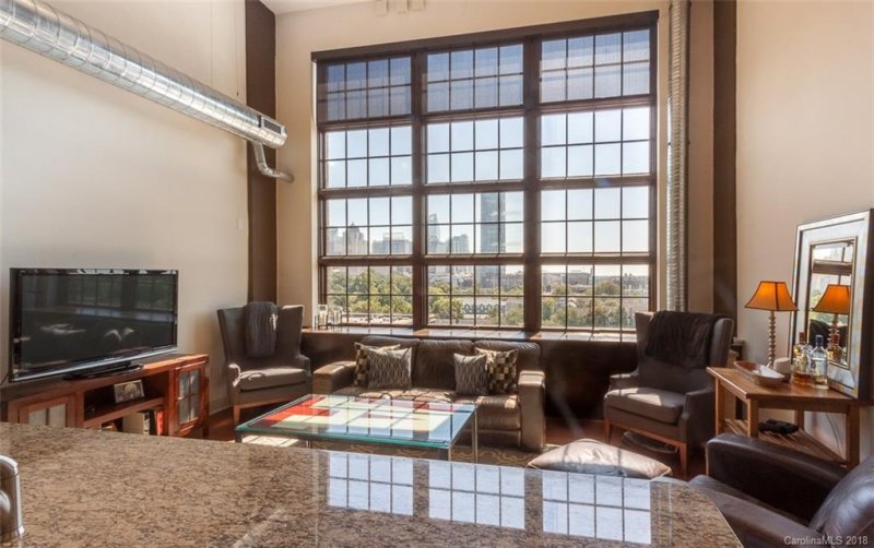 Property image 2 at 715 N Graham Street, Charlotte, NC 28202