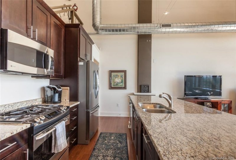 Property image 4 at 715 N Graham Street, Charlotte, NC 28202