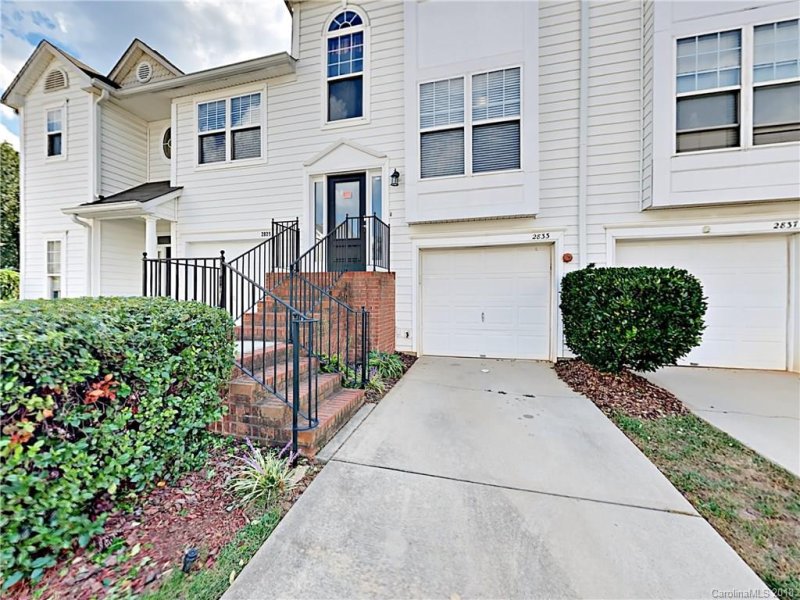 2833 Avalon Loop Road