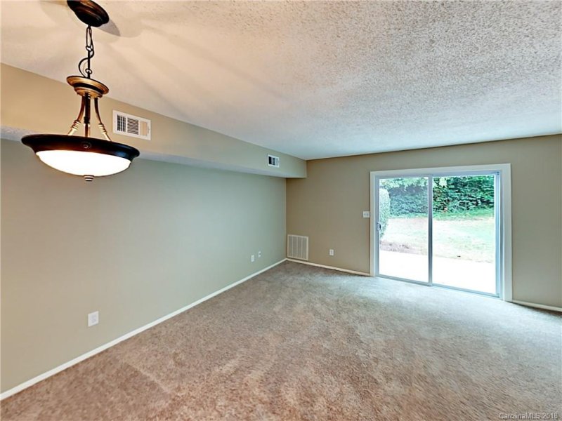 Property image 2 at 951 Hollywood Street, Charlotte, NC 28211