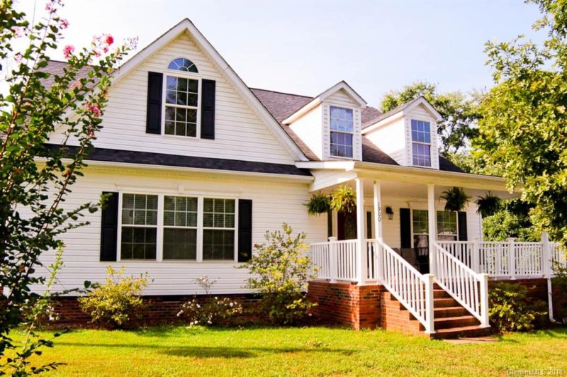 Property image 2 at 1900 Briarwood Circle, Fort Mill, SC 29715