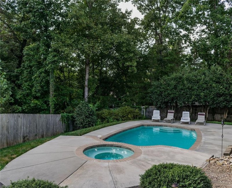 Property image 4 at 3765 11th Street, Hickory, NC 28601