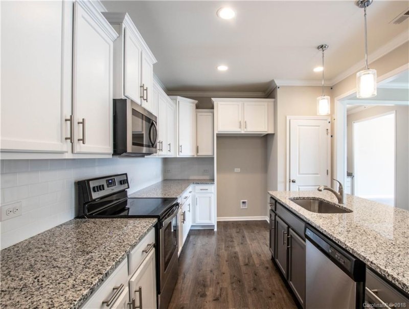 Property image 5 at 437 Tayberry Lane, Fort Mill, SC 29715
