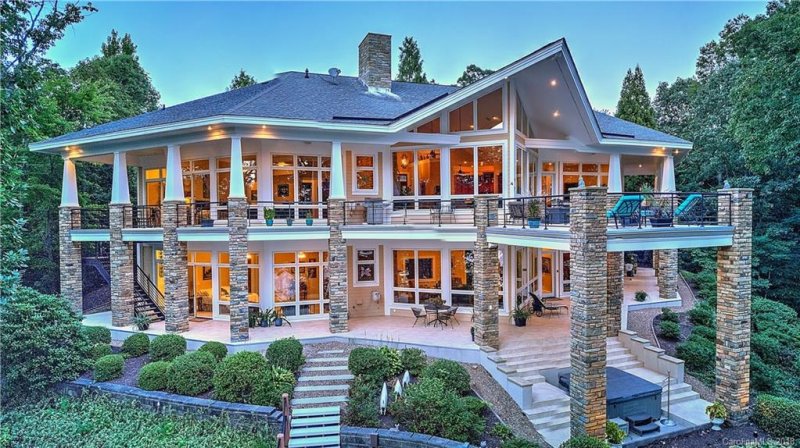 101 Island Ridge Drive