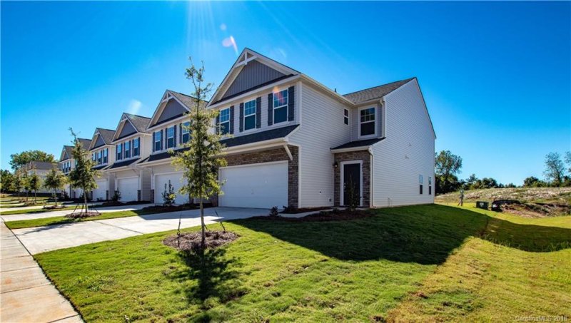 Property image 3 at 441 Tayberry Lane, Fort Mill, SC 29715