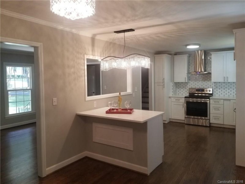 8201 Cliffside Drive