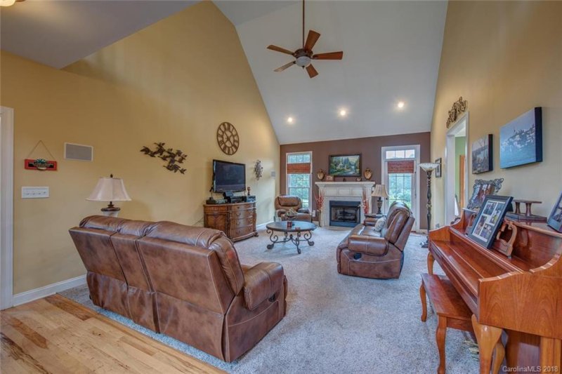 Property image 5 at 105 Lake Field Court, Cherryville, NC 28021