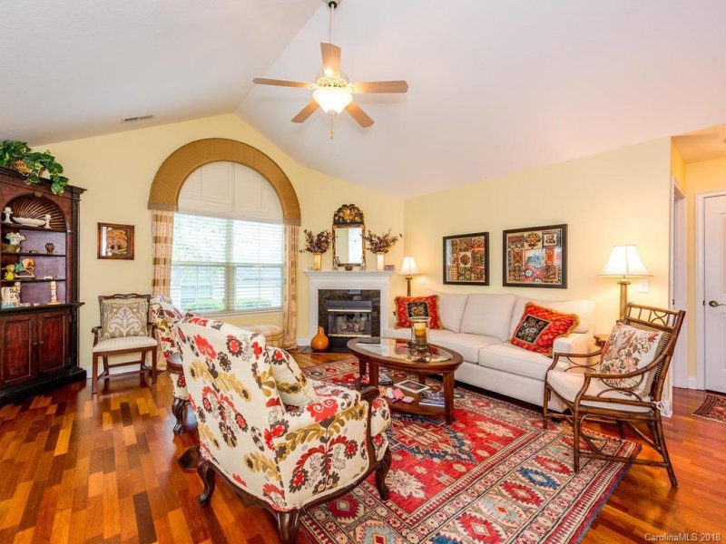 Property image 4 at 48 Outlook Circle, Swannanoa, NC 28778