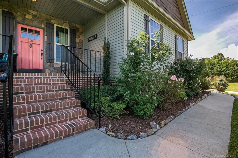 Property image 3 at 106 Beck Creek Circle, Flat Rock, NC 28731