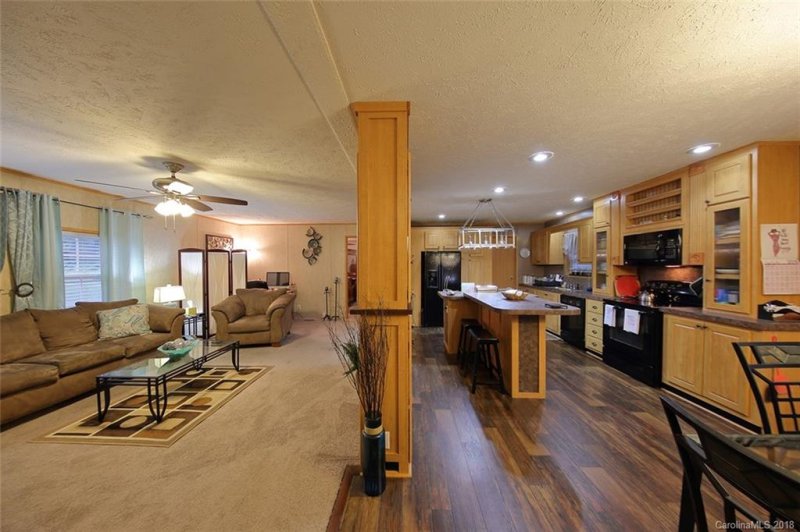 Property image 4 at 8 Bachelder Lane, Candler, NC 28715