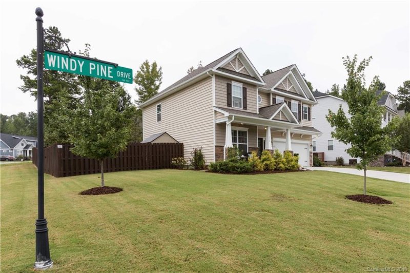 Property image 2 at 336 Windy Pine Drive, Lake Wylie, SC 29710