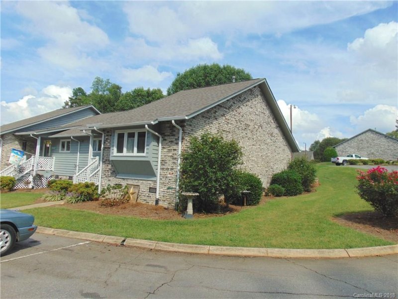 Property image 2 at 1001 Wellington Hills Circle, Salisbury, NC 28147