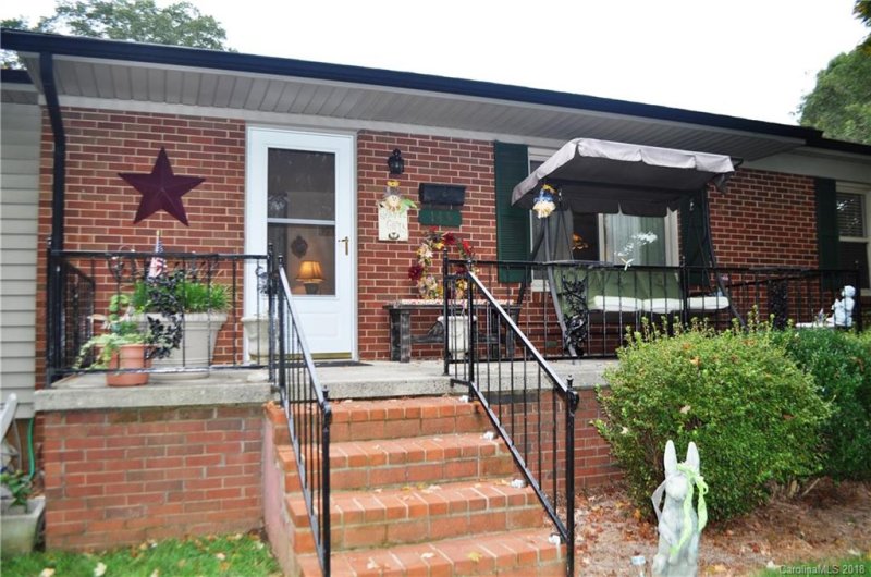 Property image 4 at 143 Cynthia Street, Statesville, NC 28677