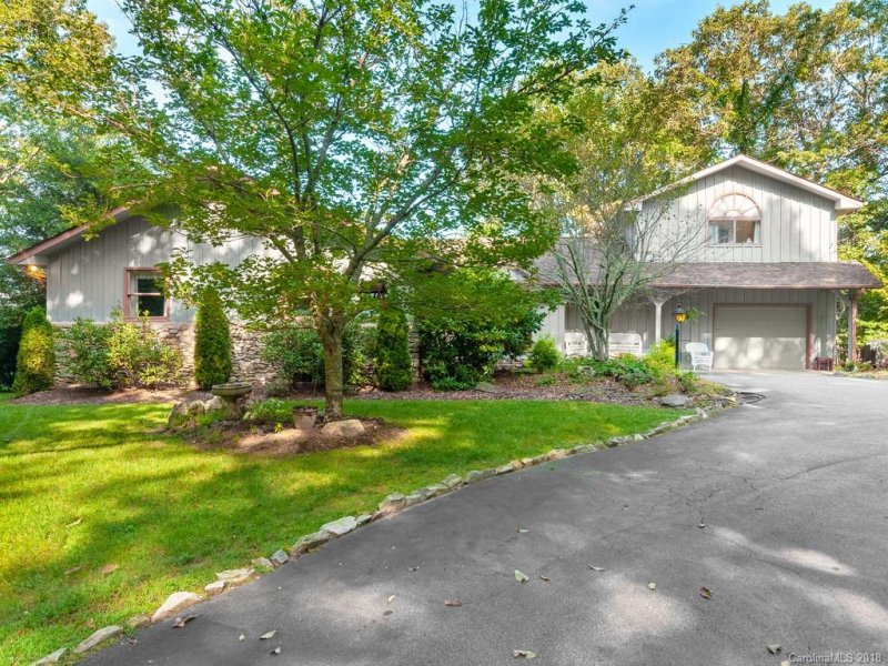 Property image 2 at 203 Woods End Drive, Hendersonville, NC 28739