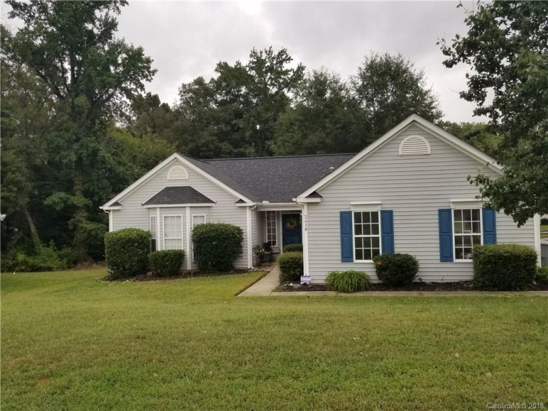 Property image 3 at 2418 Celosia Drive, Charlotte, NC 28262