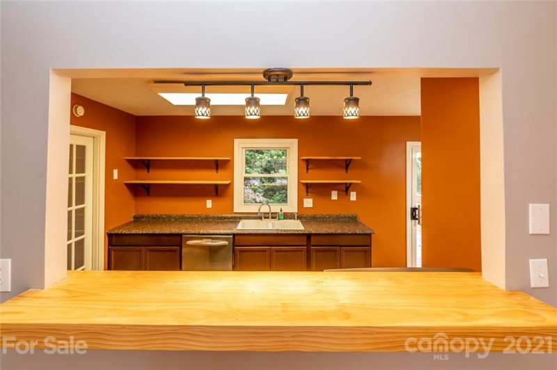 Property image 5 at 47 Grandview Road, Asheville, NC 28806