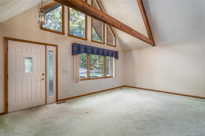 Property image 4 at 411 Oak Ridge Drive, Clyde, NC 28721