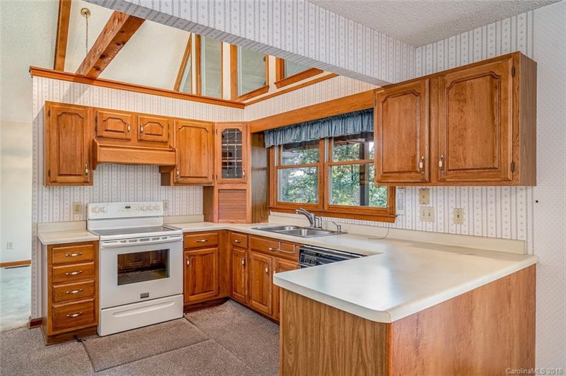 Property image 5 at 411 Oak Ridge Drive, Clyde, NC 28721