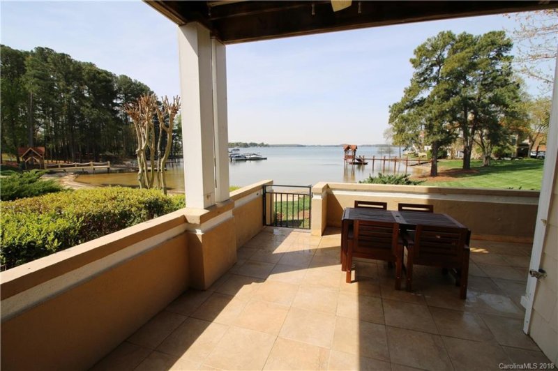 Property image 2 at 17811 Half Moon Lane, Cornelius, NC 28031