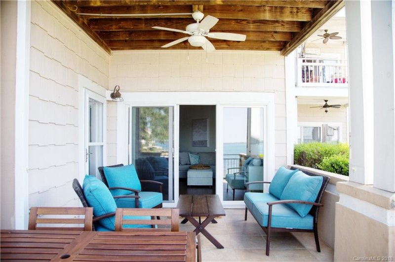 Property image 3 at 17811 Half Moon Lane, Cornelius, NC 28031