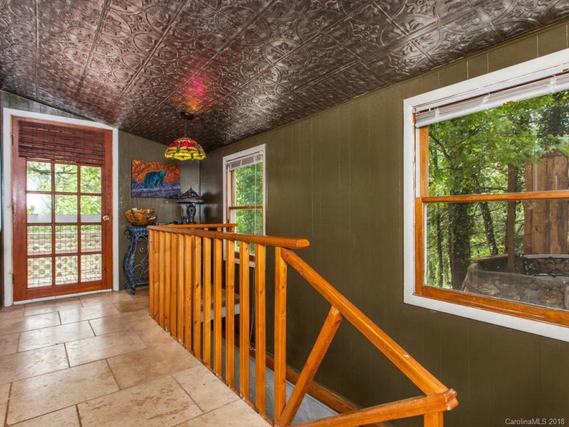 Property image 4 at 585 Mcmillan Drive, Hendersonville, NC 28792